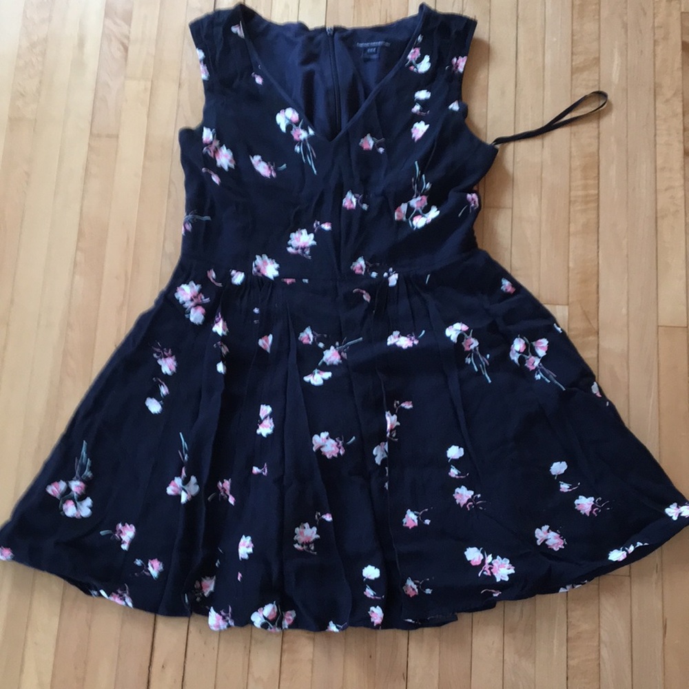Lovely French Connection floral dress 10